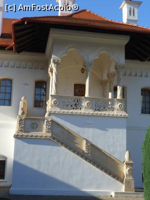 [P08] S&acirc;mbăta de Sus - Mănăstirea Br&acirc;ncoveanu. Stilul br&acirc;ncovenesc la paraclis. » foto by iulianic
 - 
<span class="allrVoted glyphicon glyphicon-heart hidden" id="av1352334"></span>
<a class="m-l-10 hidden" id="sv1352334" onclick="voting_Foto_DelVot(,1352334,4842)" role="button">șterge vot <span class="glyphicon glyphicon-remove"></span></a>
<a id="v91352334" class=" c-red"  onclick="voting_Foto_SetVot(1352334)" role="button"><span class="glyphicon glyphicon-heart-empty"></span> <b>LIKE</b> = Votează poza</a> <img class="hidden"  id="f1352334W9" src="/imagini/loader.gif" border="0" /><span class="AjErrMes hidden" id="e1352334ErM"></span>