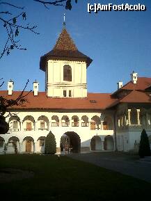 [P16] o raza de soare deasupra curtii manastirii... » foto by sandu.53
 - 
<span class="allrVoted glyphicon glyphicon-heart hidden" id="av284826"></span>
<a class="m-l-10 hidden" id="sv284826" onclick="voting_Foto_DelVot(,284826,4842)" role="button">șterge vot <span class="glyphicon glyphicon-remove"></span></a>
<a id="v9284826" class=" c-red"  onclick="voting_Foto_SetVot(284826)" role="button"><span class="glyphicon glyphicon-heart-empty"></span> <b>LIKE</b> = Votează poza</a> <img class="hidden"  id="f284826W9" src="/imagini/loader.gif" border="0" /><span class="AjErrMes hidden" id="e284826ErM"></span>