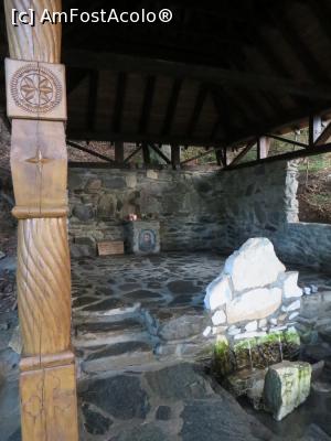 [P21] Amenajări la izvorul Părintelui Arsenie Boca de la Sâmbăta de Sus.  » foto by tata123 🔱
 - 
<span class="allrVoted glyphicon glyphicon-heart hidden" id="av757462"></span>
<a class="m-l-10 hidden" id="sv757462" onclick="voting_Foto_DelVot(,757462,4842)" role="button">șterge vot <span class="glyphicon glyphicon-remove"></span></a>
<a id="v9757462" class=" c-red"  onclick="voting_Foto_SetVot(757462)" role="button"><span class="glyphicon glyphicon-heart-empty"></span> <b>LIKE</b> = Votează poza</a> <img class="hidden"  id="f757462W9" src="/imagini/loader.gif" border="0" /><span class="AjErrMes hidden" id="e757462ErM"></span>