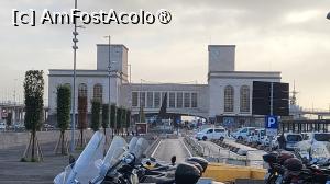 [P01] Portul Napoli are terminalele: Molo Beverello, aproape de Castel Nuovo si Calata Porta di Massa, cam la 1 km mai sus.  » foto by geani anto
 - 
<span class="allrVoted glyphicon glyphicon-heart hidden" id="av1409543"></span>
<a class="m-l-10 hidden" id="sv1409543" onclick="voting_Foto_DelVot(,1409543,4857)" role="button">șterge vot <span class="glyphicon glyphicon-remove"></span></a>
<a id="v91409543" class=" c-red"  onclick="voting_Foto_SetVot(1409543)" role="button"><span class="glyphicon glyphicon-heart-empty"></span> <b>LIKE</b> = Votează poza</a> <img class="hidden"  id="f1409543W9" src="/imagini/loader.gif" border="0" /><span class="AjErrMes hidden" id="e1409543ErM"></span>
