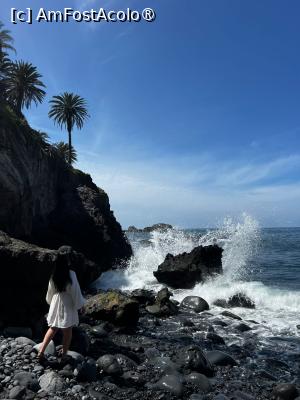 [P37] Playa Castro- in stanga dupa roca se afla cascada » foto by HelloAlex
 - 
<span class="allrVoted glyphicon glyphicon-heart hidden" id="av1397974"></span>
<a class="m-l-10 hidden" id="sv1397974" onclick="voting_Foto_DelVot(,1397974,4873)" role="button">șterge vot <span class="glyphicon glyphicon-remove"></span></a>
<a id="v91397974" class=" c-red"  onclick="voting_Foto_SetVot(1397974)" role="button"><span class="glyphicon glyphicon-heart-empty"></span> <b>LIKE</b> = Votează poza</a> <img class="hidden"  id="f1397974W9" src="/imagini/loader.gif" border="0" /><span class="AjErrMes hidden" id="e1397974ErM"></span>