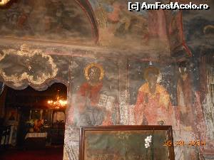 [P19] Strehaia - Palatul Craioveştilor. Biserica, pictura afumată.  » foto by iulianic
 - 
<span class="allrVoted glyphicon glyphicon-heart hidden" id="av554607"></span>
<a class="m-l-10 hidden" id="sv554607" onclick="voting_Foto_DelVot(,554607,4896)" role="button">șterge vot <span class="glyphicon glyphicon-remove"></span></a>
<a id="v9554607" class=" c-red"  onclick="voting_Foto_SetVot(554607)" role="button"><span class="glyphicon glyphicon-heart-empty"></span> <b>LIKE</b> = Votează poza</a> <img class="hidden"  id="f554607W9" src="/imagini/loader.gif" border="0" /><span class="AjErrMes hidden" id="e554607ErM"></span>