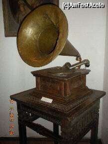 [P44] Un frumos gramofon » foto by verobutterfly
 - 
<span class="allrVoted glyphicon glyphicon-heart hidden" id="av147060"></span>
<a class="m-l-10 hidden" id="sv147060" onclick="voting_Foto_DelVot(,147060,4898)" role="button">șterge vot <span class="glyphicon glyphicon-remove"></span></a>
<a id="v9147060" class=" c-red"  onclick="voting_Foto_SetVot(147060)" role="button"><span class="glyphicon glyphicon-heart-empty"></span> <b>LIKE</b> = Votează poza</a> <img class="hidden"  id="f147060W9" src="/imagini/loader.gif" border="0" /><span class="AjErrMes hidden" id="e147060ErM"></span>