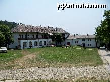 [P06] Posibilitati de cazare la Manastirea Hurezi » foto by Lumis66
 - 
<span class="allrVoted glyphicon glyphicon-heart hidden" id="av262885"></span>
<a class="m-l-10 hidden" id="sv262885" onclick="voting_Foto_DelVot(,262885,4898)" role="button">șterge vot <span class="glyphicon glyphicon-remove"></span></a>
<a id="v9262885" class=" c-red"  onclick="voting_Foto_SetVot(262885)" role="button"><span class="glyphicon glyphicon-heart-empty"></span> <b>LIKE</b> = Votează poza</a> <img class="hidden"  id="f262885W9" src="/imagini/loader.gif" border="0" /><span class="AjErrMes hidden" id="e262885ErM"></span>