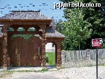 [P07] Intrare Biserica Sf Apostoli » foto by Lumis66
 - 
<span class="allrVoted glyphicon glyphicon-heart hidden" id="av262886"></span>
<a class="m-l-10 hidden" id="sv262886" onclick="voting_Foto_DelVot(,262886,4898)" role="button">șterge vot <span class="glyphicon glyphicon-remove"></span></a>
<a id="v9262886" class=" c-red"  onclick="voting_Foto_SetVot(262886)" role="button"><span class="glyphicon glyphicon-heart-empty"></span> <b>LIKE</b> = Votează poza</a> <img class="hidden"  id="f262886W9" src="/imagini/loader.gif" border="0" /><span class="AjErrMes hidden" id="e262886ErM"></span>