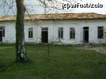 [P21] Manastirea Plataresti - Cladire in paragina. » foto by iulianic
 - 
<span class="allrVoted glyphicon glyphicon-heart hidden" id="av245687"></span>
<a class="m-l-10 hidden" id="sv245687" onclick="voting_Foto_DelVot(,245687,4898)" role="button">șterge vot <span class="glyphicon glyphicon-remove"></span></a>
<a id="v9245687" class=" c-red"  onclick="voting_Foto_SetVot(245687)" role="button"><span class="glyphicon glyphicon-heart-empty"></span> <b>LIKE</b> = Votează poza</a> <img class="hidden"  id="f245687W9" src="/imagini/loader.gif" border="0" /><span class="AjErrMes hidden" id="e245687ErM"></span>