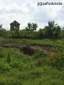 [P08] Manastirea Hotarani - Turnul clopotnita si o parte din ruinele zidului de incinta. » foto by iulianic
 - 
<span class="allrVoted glyphicon glyphicon-heart hidden" id="av245653"></span>
<a class="m-l-10 hidden" id="sv245653" onclick="voting_Foto_DelVot(,245653,4898)" role="button">șterge vot <span class="glyphicon glyphicon-remove"></span></a>
<a id="v9245653" class=" c-red"  onclick="voting_Foto_SetVot(245653)" role="button"><span class="glyphicon glyphicon-heart-empty"></span> <b>LIKE</b> = Votează poza</a> <img class="hidden"  id="f245653W9" src="/imagini/loader.gif" border="0" /><span class="AjErrMes hidden" id="e245653ErM"></span>