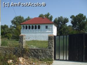 [P01] Cula Cuţui, Broşteni Mehedinţi » foto by Cristian_h
 - 
<span class="allrVoted glyphicon glyphicon-heart hidden" id="av936872"></span>
<a class="m-l-10 hidden" id="sv936872" onclick="voting_Foto_DelVot(,936872,4898)" role="button">șterge vot <span class="glyphicon glyphicon-remove"></span></a>
<a id="v9936872" class=" c-red"  onclick="voting_Foto_SetVot(936872)" role="button"><span class="glyphicon glyphicon-heart-empty"></span> <b>LIKE</b> = Votează poza</a> <img class="hidden"  id="f936872W9" src="/imagini/loader.gif" border="0" /><span class="AjErrMes hidden" id="e936872ErM"></span>