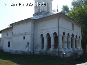 [P04] Biserica Sf. Nicolae din Glogova » foto by Cristian_h
 - 
<span class="allrVoted glyphicon glyphicon-heart hidden" id="av936875"></span>
<a class="m-l-10 hidden" id="sv936875" onclick="voting_Foto_DelVot(,936875,4898)" role="button">șterge vot <span class="glyphicon glyphicon-remove"></span></a>
<a id="v9936875" class=" c-red"  onclick="voting_Foto_SetVot(936875)" role="button"><span class="glyphicon glyphicon-heart-empty"></span> <b>LIKE</b> = Votează poza</a> <img class="hidden"  id="f936875W9" src="/imagini/loader.gif" border="0" /><span class="AjErrMes hidden" id="e936875ErM"></span>