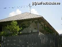[P12] Casa traditionala olteneasca, veche de peste 150 ani- locuinta bunicilor mei » foto by Floria
 - 
<span class="allrVoted glyphicon glyphicon-heart hidden" id="av299271"></span>
<a class="m-l-10 hidden" id="sv299271" onclick="voting_Foto_DelVot(,299271,4898)" role="button">șterge vot <span class="glyphicon glyphicon-remove"></span></a>
<a id="v9299271" class=" c-red"  onclick="voting_Foto_SetVot(299271)" role="button"><span class="glyphicon glyphicon-heart-empty"></span> <b>LIKE</b> = Votează poza</a> <img class="hidden"  id="f299271W9" src="/imagini/loader.gif" border="0" /><span class="AjErrMes hidden" id="e299271ErM"></span>