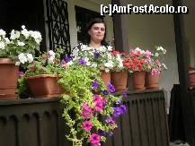 [P43] Pridvor cu flori la Manastirea Dintr-un Lemn. » foto by Floria
 - 
<span class="allrVoted glyphicon glyphicon-heart hidden" id="av300068"></span>
<a class="m-l-10 hidden" id="sv300068" onclick="voting_Foto_DelVot(,300068,4898)" role="button">șterge vot <span class="glyphicon glyphicon-remove"></span></a>
<a id="v9300068" class=" c-red"  onclick="voting_Foto_SetVot(300068)" role="button"><span class="glyphicon glyphicon-heart-empty"></span> <b>LIKE</b> = Votează poza</a> <img class="hidden"  id="f300068W9" src="/imagini/loader.gif" border="0" /><span class="AjErrMes hidden" id="e300068ErM"></span>