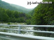 [P21] Jiul curge tumultos prin defileu » foto by Valentina69
 - 
<span class="allrVoted glyphicon glyphicon-heart hidden" id="av78613"></span>
<a class="m-l-10 hidden" id="sv78613" onclick="voting_Foto_DelVot(,78613,4898)" role="button">șterge vot <span class="glyphicon glyphicon-remove"></span></a>
<a id="v978613" class=" c-red"  onclick="voting_Foto_SetVot(78613)" role="button"><span class="glyphicon glyphicon-heart-empty"></span> <b>LIKE</b> = Votează poza</a> <img class="hidden"  id="f78613W9" src="/imagini/loader.gif" border="0" /><span class="AjErrMes hidden" id="e78613ErM"></span>