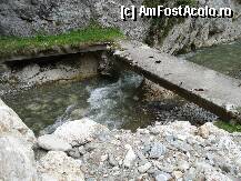 [P18] O punte peste raul Bistrita. » foto by vtudor58
 - 
<span class="allrVoted glyphicon glyphicon-heart hidden" id="av79325"></span>
<a class="m-l-10 hidden" id="sv79325" onclick="voting_Foto_DelVot(,79325,4898)" role="button">șterge vot <span class="glyphicon glyphicon-remove"></span></a>
<a id="v979325" class=" c-red"  onclick="voting_Foto_SetVot(79325)" role="button"><span class="glyphicon glyphicon-heart-empty"></span> <b>LIKE</b> = Votează poza</a> <img class="hidden"  id="f79325W9" src="/imagini/loader.gif" border="0" /><span class="AjErrMes hidden" id="e79325ErM"></span>