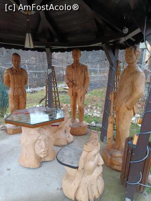 [P04] Sculptură cu drujba - foișor. » foto by tata123 🔱
 - 
<span class="allrVoted glyphicon glyphicon-heart hidden" id="av1349787"></span>
<a class="m-l-10 hidden" id="sv1349787" onclick="voting_Foto_DelVot(,1349787,4898)" role="button">șterge vot <span class="glyphicon glyphicon-remove"></span></a>
<a id="v91349787" class=" c-red"  onclick="voting_Foto_SetVot(1349787)" role="button"><span class="glyphicon glyphicon-heart-empty"></span> <b>LIKE</b> = Votează poza</a> <img class="hidden"  id="f1349787W9" src="/imagini/loader.gif" border="0" /><span class="AjErrMes hidden" id="e1349787ErM"></span>