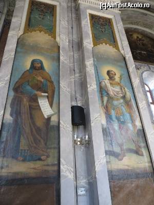 [P02] Pictură interioară în biserica Mănăstirii Bistrița, Vâlcea » foto by tata123 🔱
 - 
<span class="allrVoted glyphicon glyphicon-heart hidden" id="av602758"></span>
<a class="m-l-10 hidden" id="sv602758" onclick="voting_Foto_DelVot(,602758,4898)" role="button">șterge vot <span class="glyphicon glyphicon-remove"></span></a>
<a id="v9602758" class=" c-red"  onclick="voting_Foto_SetVot(602758)" role="button"><span class="glyphicon glyphicon-heart-empty"></span> <b>LIKE</b> = Votează poza</a> <img class="hidden"  id="f602758W9" src="/imagini/loader.gif" border="0" /><span class="AjErrMes hidden" id="e602758ErM"></span>