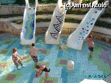 [P31] Tobogane la piscina 'Kids World Club' » foto by aysha
 - 
<span class="allrVoted glyphicon glyphicon-heart hidden" id="av132384"></span>
<a class="m-l-10 hidden" id="sv132384" onclick="voting_Foto_DelVot(,132384,4920)" role="button">șterge vot <span class="glyphicon glyphicon-remove"></span></a>
<a id="v9132384" class=" c-red"  onclick="voting_Foto_SetVot(132384)" role="button"><span class="glyphicon glyphicon-heart-empty"></span> <b>LIKE</b> = Votează poza</a> <img class="hidden"  id="f132384W9" src="/imagini/loader.gif" border="0" /><span class="AjErrMes hidden" id="e132384ErM"></span>
