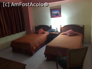 [P07] Camera noastra in Havana, la Hotel Saint John » foto by trav3licious
 - 
<span class="allrVoted glyphicon glyphicon-heart hidden" id="av826649"></span>
<a class="m-l-10 hidden" id="sv826649" onclick="voting_Foto_DelVot(,826649,4925)" role="button">șterge vot <span class="glyphicon glyphicon-remove"></span></a>
<a id="v9826649" class=" c-red"  onclick="voting_Foto_SetVot(826649)" role="button"><span class="glyphicon glyphicon-heart-empty"></span> <b>LIKE</b> = Votează poza</a> <img class="hidden"  id="f826649W9" src="/imagini/loader.gif" border="0" /><span class="AjErrMes hidden" id="e826649ErM"></span>