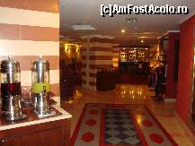 [P03] receptia din cadrul hotelului. poti servi sucuri naturale in orice moment al zilei. » foto by crivel
 - 
<span class="allrVoted glyphicon glyphicon-heart hidden" id="av48952"></span>
<a class="m-l-10 hidden" id="sv48952" onclick="voting_Foto_DelVot(,48952,4931)" role="button">șterge vot <span class="glyphicon glyphicon-remove"></span></a>
<a id="v948952" class=" c-red"  onclick="voting_Foto_SetVot(48952)" role="button"><span class="glyphicon glyphicon-heart-empty"></span> <b>LIKE</b> = Votează poza</a> <img class="hidden"  id="f48952W9" src="/imagini/loader.gif" border="0" /><span class="AjErrMes hidden" id="e48952ErM"></span>