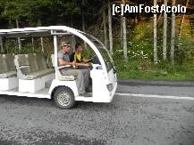 [P41] Masinutele care va duc la pestera Scarisoara...Capatul lor cred ca se afla la pensiunea 'Mama Uta' din Garda de Sus; se inchiriaza cu vreo 10 km inainte de pestera... » foto by trandafir 1970*
 - 
<span class="allrVoted glyphicon glyphicon-heart hidden" id="av117629"></span>
<a class="m-l-10 hidden" id="sv117629" onclick="voting_Foto_DelVot(,117629,4933)" role="button">șterge vot <span class="glyphicon glyphicon-remove"></span></a>
<a id="v9117629" class=" c-red"  onclick="voting_Foto_SetVot(117629)" role="button"><span class="glyphicon glyphicon-heart-empty"></span> <b>LIKE</b> = Votează poza</a> <img class="hidden"  id="f117629W9" src="/imagini/loader.gif" border="0" /><span class="AjErrMes hidden" id="e117629ErM"></span>