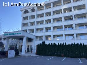 [P6x] La Sulina de Crăciun, 26.12.2025 - vedere din parcare » foto by nicole33
 - 
<span class="allrVoted glyphicon glyphicon-heart hidden" id="av1512504"></span>
<a class="m-l-10 hidden" id="sv1512504" onclick="voting_Foto_DelVot(,1512504,4946)" role="button">șterge vot <span class="glyphicon glyphicon-remove"></span></a>
<a id="v91512504" class=" c-red"  onclick="voting_Foto_SetVot(1512504)" role="button"><span class="glyphicon glyphicon-heart-empty"></span> <b>LIKE</b> = Votează poza</a> <img class="hidden"  id="f1512504W9" src="/imagini/loader.gif" border="0" /><span class="AjErrMes hidden" id="e1512504ErM"></span>