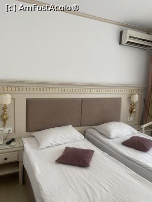 [P04] Hotel Sulina, Mamaia. Camera 103. » foto by Floria
 - 
<span class="allrVoted glyphicon glyphicon-heart hidden" id="av1527508"></span>
<a class="m-l-10 hidden" id="sv1527508" onclick="voting_Foto_DelVot(,1527508,4946)" role="button">șterge vot <span class="glyphicon glyphicon-remove"></span></a>
<a id="v91527508" class=" c-red"  onclick="voting_Foto_SetVot(1527508)" role="button"><span class="glyphicon glyphicon-heart-empty"></span> <b>LIKE</b> = Votează poza</a> <img class="hidden"  id="f1527508W9" src="/imagini/loader.gif" border="0" /><span class="AjErrMes hidden" id="e1527508ErM"></span>