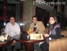 [P02] Mihai (sot Arinuca), Ciprian (prieten mili) si mili » foto by lizuk
 - 
<span class="allrVoted glyphicon glyphicon-heart hidden" id="av50389"></span>
<a class="m-l-10 hidden" id="sv50389" onclick="voting_Foto_DelVot(,50389,4961)" role="button">șterge vot <span class="glyphicon glyphicon-remove"></span></a>
<a id="v950389" class=" c-red"  onclick="voting_Foto_SetVot(50389)" role="button"><span class="glyphicon glyphicon-heart-empty"></span> <b>LIKE</b> = Votează poza</a> <img class="hidden"  id="f50389W9" src="/imagini/loader.gif" border="0" /><span class="AjErrMes hidden" id="e50389ErM"></span>