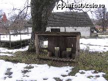 [P16] Muzeul Satului... daca aceasta era denumirea corecta... aici cred ca se mulgeau oile. » foto by Ciolea
 - 
<span class="allrVoted glyphicon glyphicon-heart hidden" id="av51037"></span>
<a class="m-l-10 hidden" id="sv51037" onclick="voting_Foto_DelVot(,51037,4961)" role="button">șterge vot <span class="glyphicon glyphicon-remove"></span></a>
<a id="v951037" class=" c-red"  onclick="voting_Foto_SetVot(51037)" role="button"><span class="glyphicon glyphicon-heart-empty"></span> <b>LIKE</b> = Votează poza</a> <img class="hidden"  id="f51037W9" src="/imagini/loader.gif" border="0" /><span class="AjErrMes hidden" id="e51037ErM"></span>