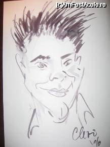 [P30] Deci asta as fi eu... semanam un pic... oricum a fost destul de rapid 'nenea desenator', cateva linii acolo, a muiat in apa carioca si... voila! Eu initial am crezut ca o sa ma plictiseala dar nu a fost asa... chiar imi place cum m-a surprins in poza ! » foto by Ciolea
 - 
<span class="allrVoted glyphicon glyphicon-heart hidden" id="av51186"></span>
<a class="m-l-10 hidden" id="sv51186" onclick="voting_Foto_DelVot(,51186,4961)" role="button">șterge vot <span class="glyphicon glyphicon-remove"></span></a>
<a id="v951186" class=" c-red"  onclick="voting_Foto_SetVot(51186)" role="button"><span class="glyphicon glyphicon-heart-empty"></span> <b>LIKE</b> = Votează poza</a> <img class="hidden"  id="f51186W9" src="/imagini/loader.gif" border="0" /><span class="AjErrMes hidden" id="e51186ErM"></span>