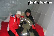 [P06] Evident ca trebuiau sa se aseze pe unul dintre paturi ca sa vada cum este. Este voie de la proprietari, nu au facut-o de capul lor. » foto by IUBONI
 - 
<span class="allrVoted glyphicon glyphicon-heart hidden" id="av92671"></span>
<a class="m-l-10 hidden" id="sv92671" onclick="voting_Foto_DelVot(,92671,4967)" role="button">șterge vot <span class="glyphicon glyphicon-remove"></span></a>
<a id="v992671" class=" c-red"  onclick="voting_Foto_SetVot(92671)" role="button"><span class="glyphicon glyphicon-heart-empty"></span> <b>LIKE</b> = Votează poza</a> <img class="hidden"  id="f92671W9" src="/imagini/loader.gif" border="0" /><span class="AjErrMes hidden" id="e92671ErM"></span>