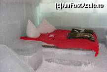 [P08] Camera din Hotelul de Gheata. Exista si comode si decoratiuni interioare din gheata. » foto by IUBONI
 - 
<span class="allrVoted glyphicon glyphicon-heart hidden" id="av92675"></span>
<a class="m-l-10 hidden" id="sv92675" onclick="voting_Foto_DelVot(,92675,4967)" role="button">șterge vot <span class="glyphicon glyphicon-remove"></span></a>
<a id="v992675" class=" c-red"  onclick="voting_Foto_SetVot(92675)" role="button"><span class="glyphicon glyphicon-heart-empty"></span> <b>LIKE</b> = Votează poza</a> <img class="hidden"  id="f92675W9" src="/imagini/loader.gif" border="0" /><span class="AjErrMes hidden" id="e92675ErM"></span>