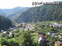 [P01] Hotel Lotru - vedere spre rasarit de la balcon » foto by turist.real
 - 
<span class="allrVoted glyphicon glyphicon-heart hidden" id="av189423"></span>
<a class="m-l-10 hidden" id="sv189423" onclick="voting_Foto_DelVot(,189423,4986)" role="button">șterge vot <span class="glyphicon glyphicon-remove"></span></a>
<a id="v9189423" class=" c-red"  onclick="voting_Foto_SetVot(189423)" role="button"><span class="glyphicon glyphicon-heart-empty"></span> <b>LIKE</b> = Votează poza</a> <img class="hidden"  id="f189423W9" src="/imagini/loader.gif" border="0" /><span class="AjErrMes hidden" id="e189423ErM"></span>