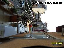 [P17] balconul,desi destul de ingust,avea si sezlonguri pentru cine dorea » foto by ms65
 - 
<span class="allrVoted glyphicon glyphicon-heart hidden" id="av52090"></span>
<a class="m-l-10 hidden" id="sv52090" onclick="voting_Foto_DelVot(,52090,5022)" role="button">șterge vot <span class="glyphicon glyphicon-remove"></span></a>
<a id="v952090" class=" c-red"  onclick="voting_Foto_SetVot(52090)" role="button"><span class="glyphicon glyphicon-heart-empty"></span> <b>LIKE</b> = Votează poza</a> <img class="hidden"  id="f52090W9" src="/imagini/loader.gif" border="0" /><span class="AjErrMes hidden" id="e52090ErM"></span>