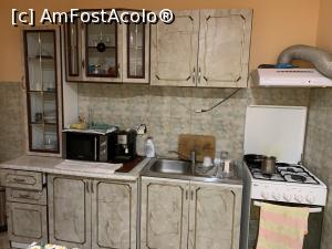 [P39] Bucătăria interioară (în afară de ce vedeți în poze mai este o maă cu scaune,un frigider.) » foto by AZE
 - 
<span class="allrVoted glyphicon glyphicon-heart hidden" id="av1312836"></span>
<a class="m-l-10 hidden" id="sv1312836" onclick="voting_Foto_DelVot(,1312836,5030)" role="button">șterge vot <span class="glyphicon glyphicon-remove"></span></a>
<a id="v91312836" class=" c-red"  onclick="voting_Foto_SetVot(1312836)" role="button"><span class="glyphicon glyphicon-heart-empty"></span> <b>LIKE</b> = Votează poza</a> <img class="hidden"  id="f1312836W9" src="/imagini/loader.gif" border="0" /><span class="AjErrMes hidden" id="e1312836ErM"></span>