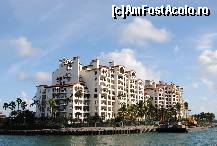 [P05] Locuințe pe Fish Island, unde un apartament este în jur de 1000000 USD, sau mai mult » foto by ionel64
 - 
<span class="allrVoted glyphicon glyphicon-heart hidden" id="av490357"></span>
<a class="m-l-10 hidden" id="sv490357" onclick="voting_Foto_DelVot(,490357,5053)" role="button">șterge vot <span class="glyphicon glyphicon-remove"></span></a>
<a id="v9490357" class=" c-red"  onclick="voting_Foto_SetVot(490357)" role="button"><span class="glyphicon glyphicon-heart-empty"></span> <b>LIKE</b> = Votează poza</a> <img class="hidden"  id="f490357W9" src="/imagini/loader.gif" border="0" /><span class="AjErrMes hidden" id="e490357ErM"></span>