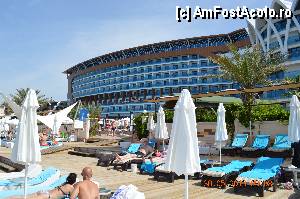 [P11] Vedere de pe ponton asupra hotelului » foto by aaaaa
 - 
<span class="allrVoted glyphicon glyphicon-heart hidden" id="av426402"></span>
<a class="m-l-10 hidden" id="sv426402" onclick="voting_Foto_DelVot(,426402,5069)" role="button">șterge vot <span class="glyphicon glyphicon-remove"></span></a>
<a id="v9426402" class=" c-red"  onclick="voting_Foto_SetVot(426402)" role="button"><span class="glyphicon glyphicon-heart-empty"></span> <b>LIKE</b> = Votează poza</a> <img class="hidden"  id="f426402W9" src="/imagini/loader.gif" border="0" /><span class="AjErrMes hidden" id="e426402ErM"></span>