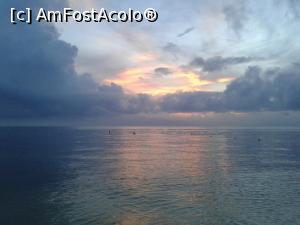 [P14] Răsărit de soare la Punta Cana » foto by viho
 - 
<span class="allrVoted glyphicon glyphicon-heart hidden" id="av979958"></span>
<a class="m-l-10 hidden" id="sv979958" onclick="voting_Foto_DelVot(,979958,5086)" role="button">șterge vot <span class="glyphicon glyphicon-remove"></span></a>
<a id="v9979958" class=" c-red"  onclick="voting_Foto_SetVot(979958)" role="button"><span class="glyphicon glyphicon-heart-empty"></span> <b>LIKE</b> = Votează poza</a> <img class="hidden"  id="f979958W9" src="/imagini/loader.gif" border="0" /><span class="AjErrMes hidden" id="e979958ErM"></span>