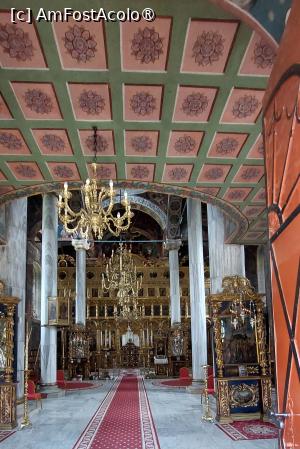 [P75] Biserica Bărboi - interiorul » foto by Carmen Ion
 - 
<span class="allrVoted glyphicon glyphicon-heart hidden" id="av1507190"></span>
<a class="m-l-10 hidden" id="sv1507190" onclick="voting_Foto_DelVot(,1507190,5091)" role="button">șterge vot <span class="glyphicon glyphicon-remove"></span></a>
<a id="v91507190" class=" c-red"  onclick="voting_Foto_SetVot(1507190)" role="button"><span class="glyphicon glyphicon-heart-empty"></span> <b>LIKE</b> = Votează poza</a> <img class="hidden"  id="f1507190W9" src="/imagini/loader.gif" border="0" /><span class="AjErrMes hidden" id="e1507190ErM"></span>