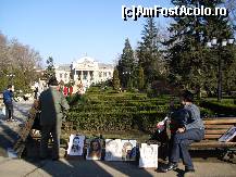[P21] Artistii isi promoveaza lucrarile in parc. » foto by corinka
 - 
<span class="allrVoted glyphicon glyphicon-heart hidden" id="av54257"></span>
<a class="m-l-10 hidden" id="sv54257" onclick="voting_Foto_DelVot(,54257,5091)" role="button">șterge vot <span class="glyphicon glyphicon-remove"></span></a>
<a id="v954257" class=" c-red"  onclick="voting_Foto_SetVot(54257)" role="button"><span class="glyphicon glyphicon-heart-empty"></span> <b>LIKE</b> = Votează poza</a> <img class="hidden"  id="f54257W9" src="/imagini/loader.gif" border="0" /><span class="AjErrMes hidden" id="e54257ErM"></span>