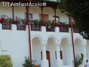 [P27] Frumusetea cladirilor continua sa ne atraga atentia . » foto by liviu49
 - 
<span class="allrVoted glyphicon glyphicon-heart hidden" id="av1302938"></span>
<a class="m-l-10 hidden" id="sv1302938" onclick="voting_Foto_DelVot(,1302938,5114)" role="button">șterge vot <span class="glyphicon glyphicon-remove"></span></a>
<a id="v91302938" class=" c-red"  onclick="voting_Foto_SetVot(1302938)" role="button"><span class="glyphicon glyphicon-heart-empty"></span> <b>LIKE</b> = Votează poza</a> <img class="hidden"  id="f1302938W9" src="/imagini/loader.gif" border="0" /><span class="AjErrMes hidden" id="e1302938ErM"></span>