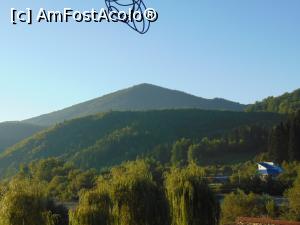 [P40] Am ajuns si la pensiunea Afetelor si am iesit pe balcon pentru a admira peisajul din jur . » foto by liviu49
 - 
<span class="allrVoted glyphicon glyphicon-heart hidden" id="av1302951"></span>
<a class="m-l-10 hidden" id="sv1302951" onclick="voting_Foto_DelVot(,1302951,5114)" role="button">șterge vot <span class="glyphicon glyphicon-remove"></span></a>
<a id="v91302951" class=" c-red"  onclick="voting_Foto_SetVot(1302951)" role="button"><span class="glyphicon glyphicon-heart-empty"></span> <b>LIKE</b> = Votează poza</a> <img class="hidden"  id="f1302951W9" src="/imagini/loader.gif" border="0" /><span class="AjErrMes hidden" id="e1302951ErM"></span>