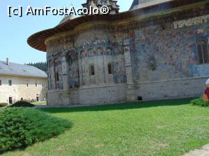 [P28] Peretele nordic al bisericii manastirii Sucevita cu pictura incredibil de bine pastrata . » foto by liviu49
 - 
<span class="allrVoted glyphicon glyphicon-heart hidden" id="av1304853"></span>
<a class="m-l-10 hidden" id="sv1304853" onclick="voting_Foto_DelVot(,1304853,5114)" role="button">șterge vot <span class="glyphicon glyphicon-remove"></span></a>
<a id="v91304853" class=" c-red"  onclick="voting_Foto_SetVot(1304853)" role="button"><span class="glyphicon glyphicon-heart-empty"></span> <b>LIKE</b> = Votează poza</a> <img class="hidden"  id="f1304853W9" src="/imagini/loader.gif" border="0" /><span class="AjErrMes hidden" id="e1304853ErM"></span>