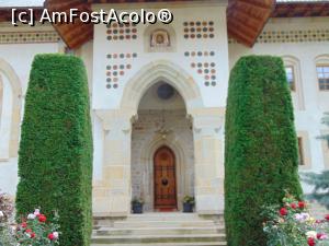 [P40] Intrarea in Casa Domneasca » foto by liviu49
 - 
<span class="allrVoted glyphicon glyphicon-heart hidden" id="av1304865"></span>
<a class="m-l-10 hidden" id="sv1304865" onclick="voting_Foto_DelVot(,1304865,5114)" role="button">șterge vot <span class="glyphicon glyphicon-remove"></span></a>
<a id="v91304865" class=" c-red"  onclick="voting_Foto_SetVot(1304865)" role="button"><span class="glyphicon glyphicon-heart-empty"></span> <b>LIKE</b> = Votează poza</a> <img class="hidden"  id="f1304865W9" src="/imagini/loader.gif" border="0" /><span class="AjErrMes hidden" id="e1304865ErM"></span>