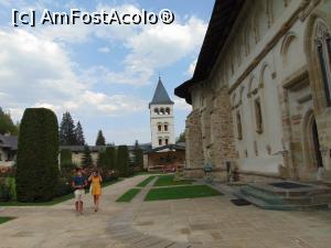 [P47] Vedre cu biserica si Turnul Clopotnitei . » foto by liviu49
 - 
<span class="allrVoted glyphicon glyphicon-heart hidden" id="av1304872"></span>
<a class="m-l-10 hidden" id="sv1304872" onclick="voting_Foto_DelVot(,1304872,5114)" role="button">șterge vot <span class="glyphicon glyphicon-remove"></span></a>
<a id="v91304872" class=" c-red"  onclick="voting_Foto_SetVot(1304872)" role="button"><span class="glyphicon glyphicon-heart-empty"></span> <b>LIKE</b> = Votează poza</a> <img class="hidden"  id="f1304872W9" src="/imagini/loader.gif" border="0" /><span class="AjErrMes hidden" id="e1304872ErM"></span>