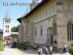 [P10] Peretele nordic in prim plan, iar in plan departat Turnul Clopotnitei la manastirea Putna . » foto by liviu49
 - 
<span class="allrVoted glyphicon glyphicon-heart hidden" id="av1305410"></span>
<a class="m-l-10 hidden" id="sv1305410" onclick="voting_Foto_DelVot(,1305410,5114)" role="button">șterge vot <span class="glyphicon glyphicon-remove"></span></a>
<a id="v91305410" class=" c-red"  onclick="voting_Foto_SetVot(1305410)" role="button"><span class="glyphicon glyphicon-heart-empty"></span> <b>LIKE</b> = Votează poza</a> <img class="hidden"  id="f1305410W9" src="/imagini/loader.gif" border="0" /><span class="AjErrMes hidden" id="e1305410ErM"></span>