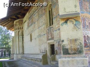 [P30] Din pacate vremurile si intemperiile au deteriorat fresca de pe peretele de nord al bisericii . » foto by liviu49
 - 
<span class="allrVoted glyphicon glyphicon-heart hidden" id="av1305430"></span>
<a class="m-l-10 hidden" id="sv1305430" onclick="voting_Foto_DelVot(,1305430,5114)" role="button">șterge vot <span class="glyphicon glyphicon-remove"></span></a>
<a id="v91305430" class=" c-red"  onclick="voting_Foto_SetVot(1305430)" role="button"><span class="glyphicon glyphicon-heart-empty"></span> <b>LIKE</b> = Votează poza</a> <img class="hidden"  id="f1305430W9" src="/imagini/loader.gif" border="0" /><span class="AjErrMes hidden" id="e1305430ErM"></span>