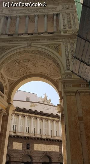 [P16] Galeria Umberto I » foto by balasa violeta
 - 
<span class="allrVoted glyphicon glyphicon-heart hidden" id="av1393806"></span>
<a class="m-l-10 hidden" id="sv1393806" onclick="voting_Foto_DelVot(,1393806,5128)" role="button">șterge vot <span class="glyphicon glyphicon-remove"></span></a>
<a id="v91393806" class=" c-red"  onclick="voting_Foto_SetVot(1393806)" role="button"><span class="glyphicon glyphicon-heart-empty"></span> <b>LIKE</b> = Votează poza</a> <img class="hidden"  id="f1393806W9" src="/imagini/loader.gif" border="0" /><span class="AjErrMes hidden" id="e1393806ErM"></span>