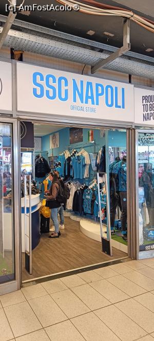 [P04] Magazin oficial SSC Napoli. » foto by tata123 🔱
 - 
<span class="allrVoted glyphicon glyphicon-heart hidden" id="av1536522"></span>
<a class="m-l-10 hidden" id="sv1536522" onclick="voting_Foto_DelVot(,1536522,5128)" role="button">șterge vot <span class="glyphicon glyphicon-remove"></span></a>
<a id="v91536522" class=" c-red"  onclick="voting_Foto_SetVot(1536522)" role="button"><span class="glyphicon glyphicon-heart-empty"></span> <b>LIKE</b> = Votează poza</a> <img class="hidden"  id="f1536522W9" src="/imagini/loader.gif" border="0" /><span class="AjErrMes hidden" id="e1536522ErM"></span>