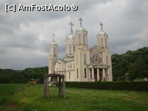 [P10] Biserica mare ne atrăgea permanent privirile.  » foto by Floryn81
 - 
<span class="allrVoted glyphicon glyphicon-heart hidden" id="av867014"></span>
<a class="m-l-10 hidden" id="sv867014" onclick="voting_Foto_DelVot(,867014,5136)" role="button">șterge vot <span class="glyphicon glyphicon-remove"></span></a>
<a id="v9867014" class=" c-red"  onclick="voting_Foto_SetVot(867014)" role="button"><span class="glyphicon glyphicon-heart-empty"></span> <b>LIKE</b> = Votează poza</a> <img class="hidden"  id="f867014W9" src="/imagini/loader.gif" border="0" /><span class="AjErrMes hidden" id="e867014ErM"></span>