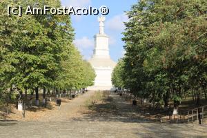 [P01] Adamclisi,  Monumentul Tropaeum Traiani, mare, alb strălucitor &icirc;n soare, pozat de la intrare, era &icirc;nchis &icirc;ntr-o zi de luni » foto by mprofeanu
 - 
<span class="allrVoted glyphicon glyphicon-heart hidden" id="av1218536"></span>
<a class="m-l-10 hidden" id="sv1218536" onclick="voting_Foto_DelVot(,1218536,5136)" role="button">șterge vot <span class="glyphicon glyphicon-remove"></span></a>
<a id="v91218536" class=" c-red"  onclick="voting_Foto_SetVot(1218536)" role="button"><span class="glyphicon glyphicon-heart-empty"></span> <b>LIKE</b> = Votează poza</a> <img class="hidden"  id="f1218536W9" src="/imagini/loader.gif" border="0" /><span class="AjErrMes hidden" id="e1218536ErM"></span>