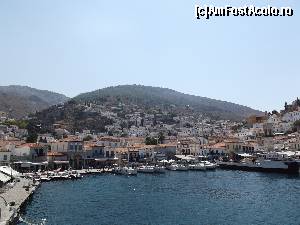 [P06] La apropiere de port în insula Hydra » foto by irinad
 - 
<span class="allrVoted glyphicon glyphicon-heart hidden" id="av669665"></span>
<a class="m-l-10 hidden" id="sv669665" onclick="voting_Foto_DelVot(,669665,5137)" role="button">șterge vot <span class="glyphicon glyphicon-remove"></span></a>
<a id="v9669665" class=" c-red"  onclick="voting_Foto_SetVot(669665)" role="button"><span class="glyphicon glyphicon-heart-empty"></span> <b>LIKE</b> = Votează poza</a> <img class="hidden"  id="f669665W9" src="/imagini/loader.gif" border="0" /><span class="AjErrMes hidden" id="e669665ErM"></span>